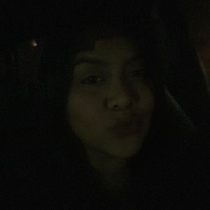 Meet your Posher, Yameli